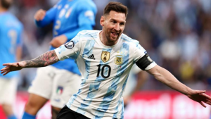 阿根廷3比0完封意大利夺冠，梅西当选全场最佳球员-2